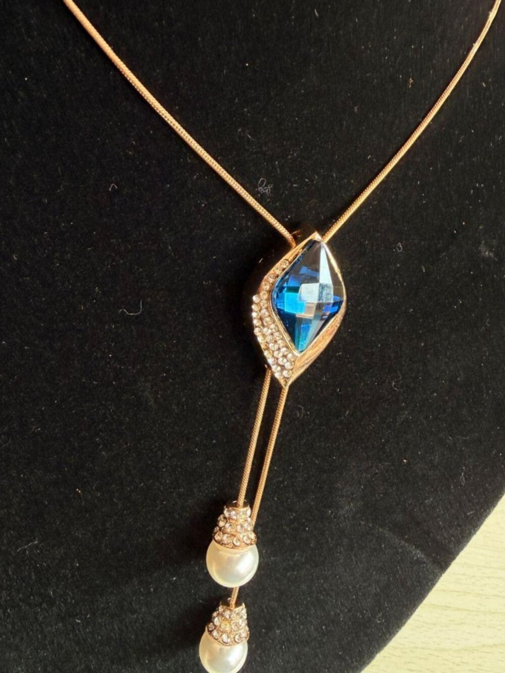 Gold Snake Chain Lariat Blue Crystal Pendant